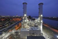 Das BASF-Werk Ludwigshafen. Ist man zur richtigen Zeit da, kann man éine Werkrundfahrt machen (Foto: BASF, flickr, CC BY-NC-ND 2.0).