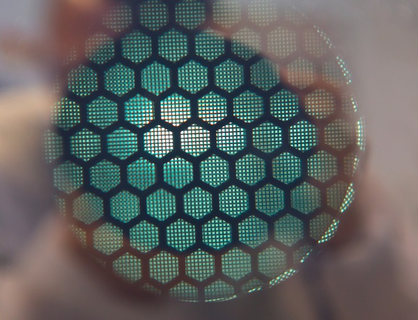 Dinge, die ihr vorher noch nie gesehen habt: Einblicke in ein Chemiewerk oder einen Pharmabetrieb bieten euch die Azubis der Unternehmen - oft auf Insta & Co. (Foto: mh-foto)