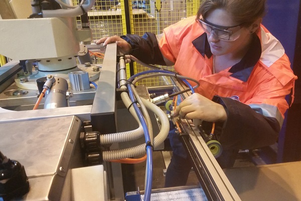 Arbeiten in Australien - Hier bin ich an meinem Arbeitsplatz in Melbourne. Zurzeit arbeite ich für die  Fuchs Lubricants (Australasia) Pty Ltd. (Foto: Kebrich).