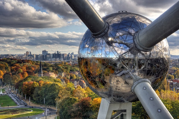 Man kann in alle Kugeln des Atomiums hineingehen (Foto: Giorgio Galeotti, flickr).