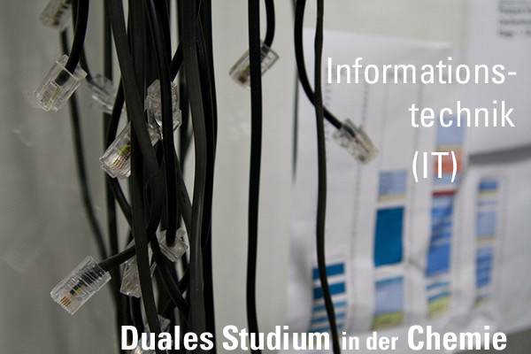 Das duale Studium in der Chemie: IT (Foto: SurfGuard, flickr, CC BY-NC-SA 2.0, das Foto wurde um den Text ergänzt.)