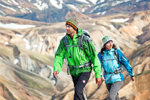 Materialien wie Gore-Tex halten Wind und Wasser auf - nicht nur in den Bergen (Foto: Gore-Tex).