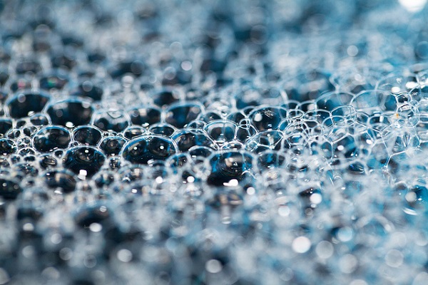 Heute selbstverständlich: regelmäßiges Händewaschen (Foto: Soap Bubbles, Keith Williamson, Flickr, CC BY-SA 2.0).