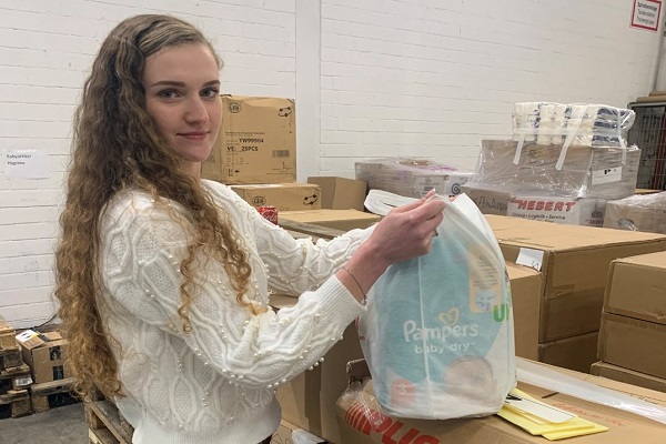 Ob beim Verpacken...(Bild:Profine)