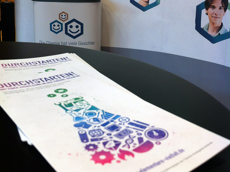 Elementare Vielfalt meets Chemie-Azubi