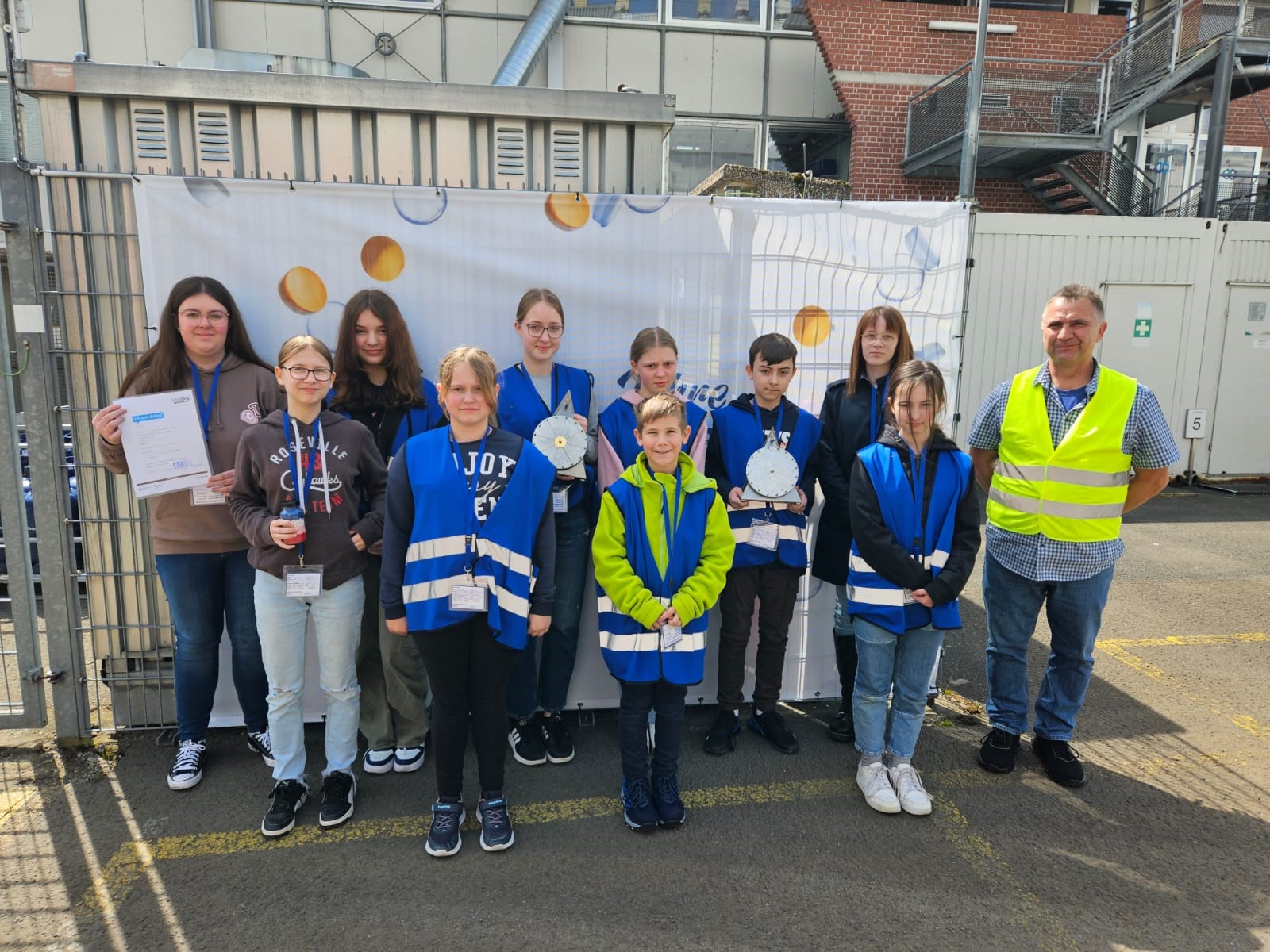 Schülerinnen und Schüler besuchten zum Boys und GirlsDay die Polymergruppe